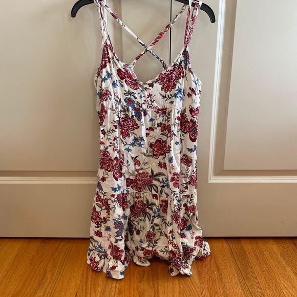 American Eagle Outfitters Dresses & Skirts - American eagle floral dress
